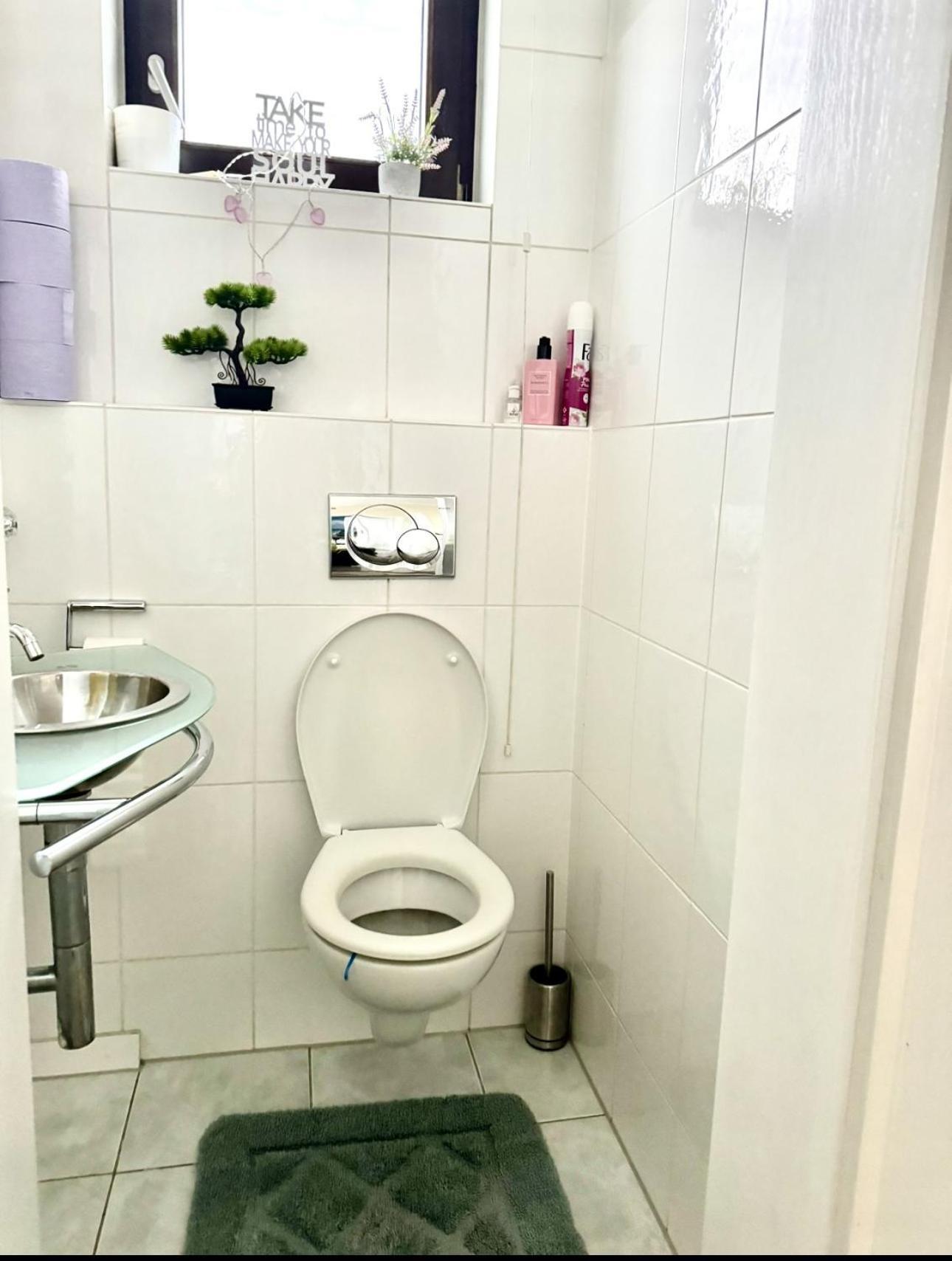 Magisches Doppelzimmer Mit Atemberaubender Wasserfall-Wand In Seligenstadt Luaran gambar